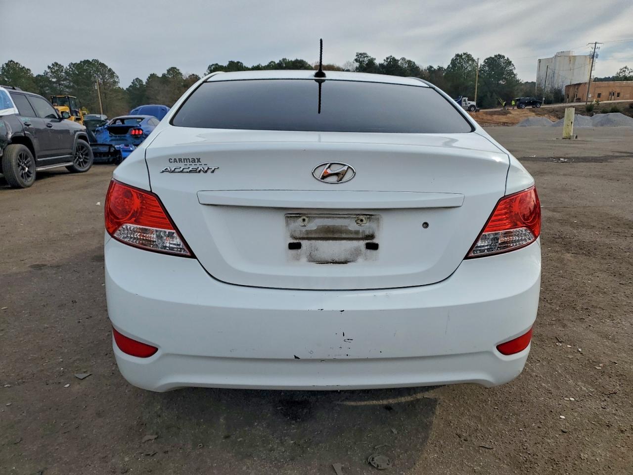 2014 HYUNDAI ACCENT GLS photo 6