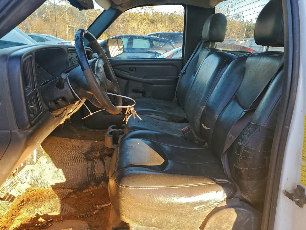 2004 CHEVROLET SILVERADO C2500 photo 7