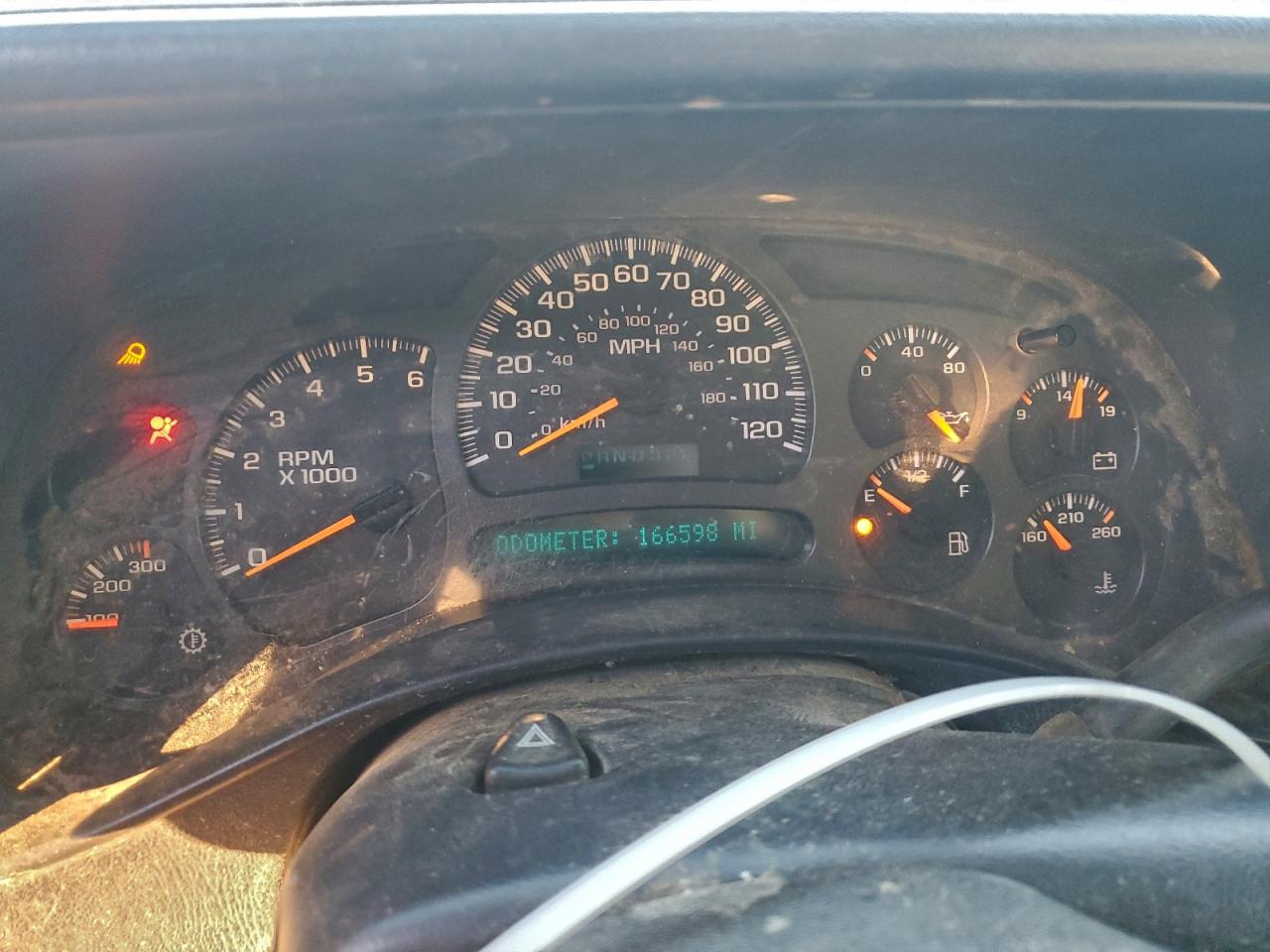 2004 CHEVROLET SILVERADO C2500 photo 9