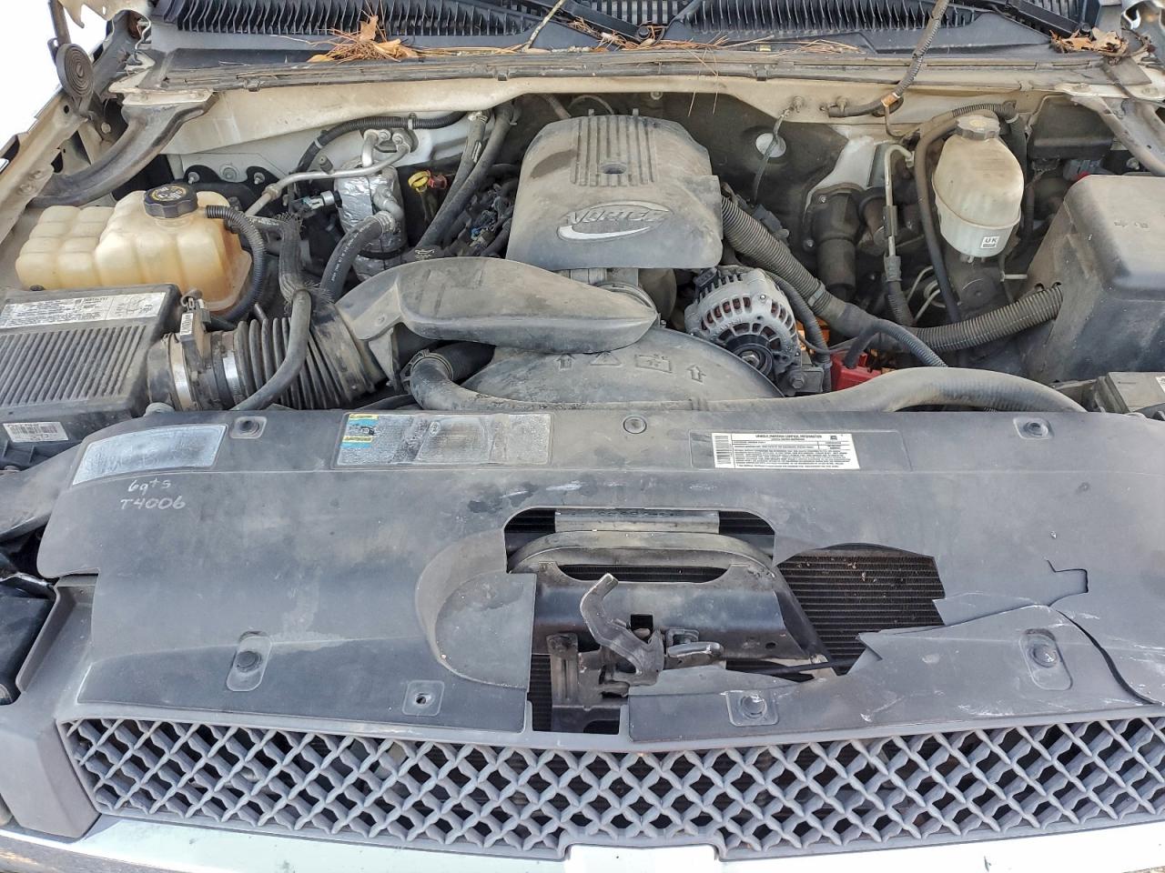 2004 CHEVROLET SILVERADO C2500 photo 11