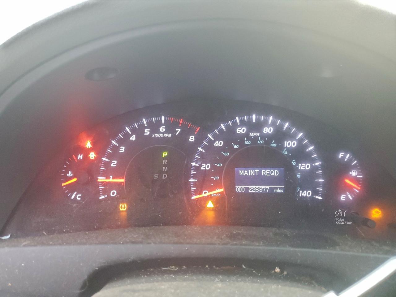 2010 TOYOTA CAMRY BASE photo 9