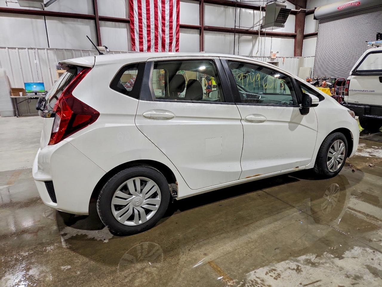 2016 HONDA FIT LX photo 3