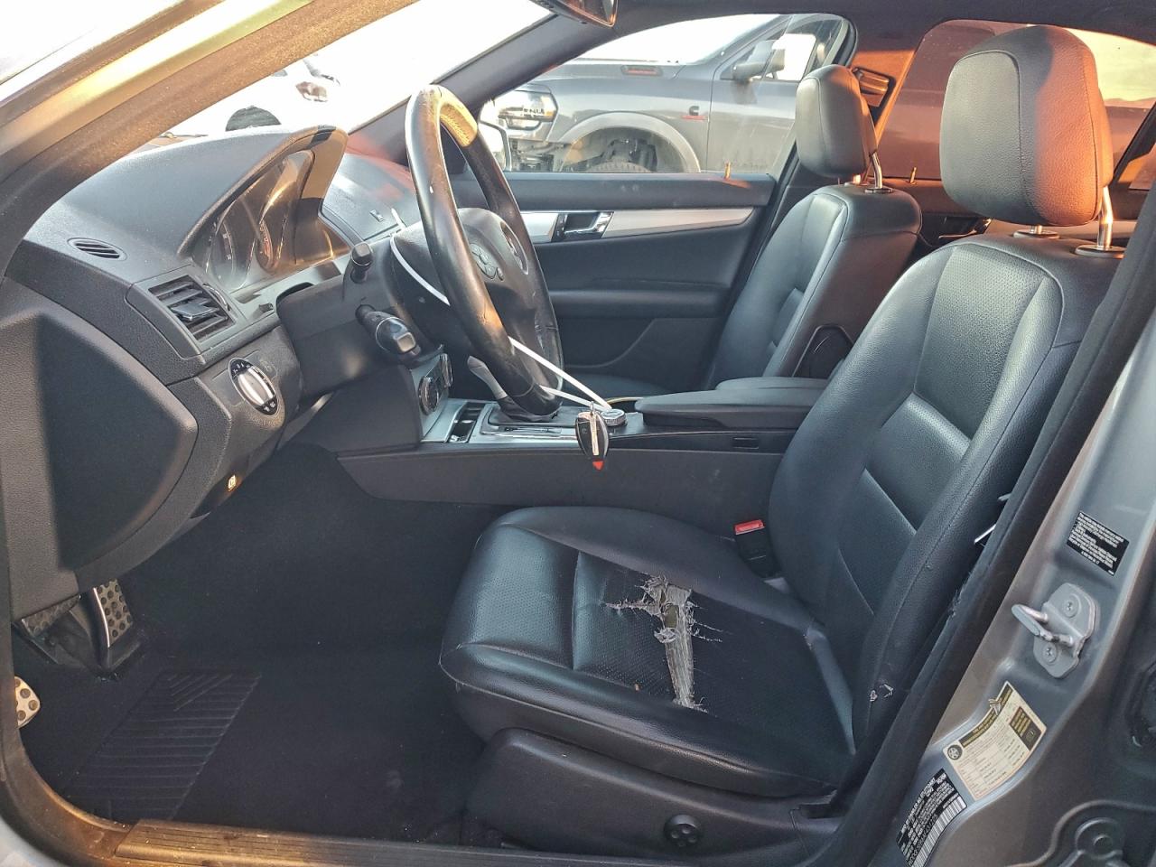 2010 MERCEDES-BENZ C 300 photo 7