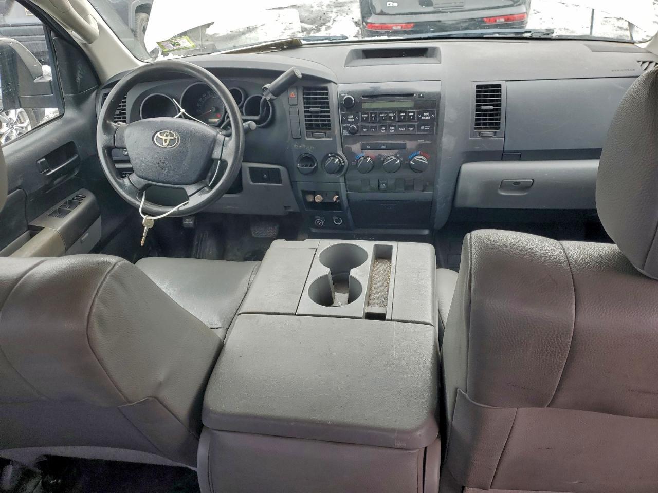 2011 TOYOTA TUNDRA DOUBLE CAB SR5 photo 8