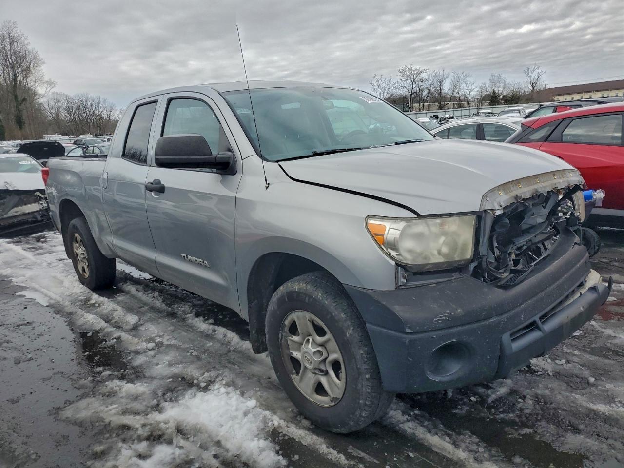 2011 TOYOTA TUNDRA DOUBLE CAB SR5 photo 4