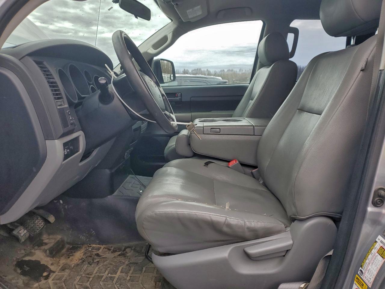 2011 TOYOTA TUNDRA DOUBLE CAB SR5 photo 7