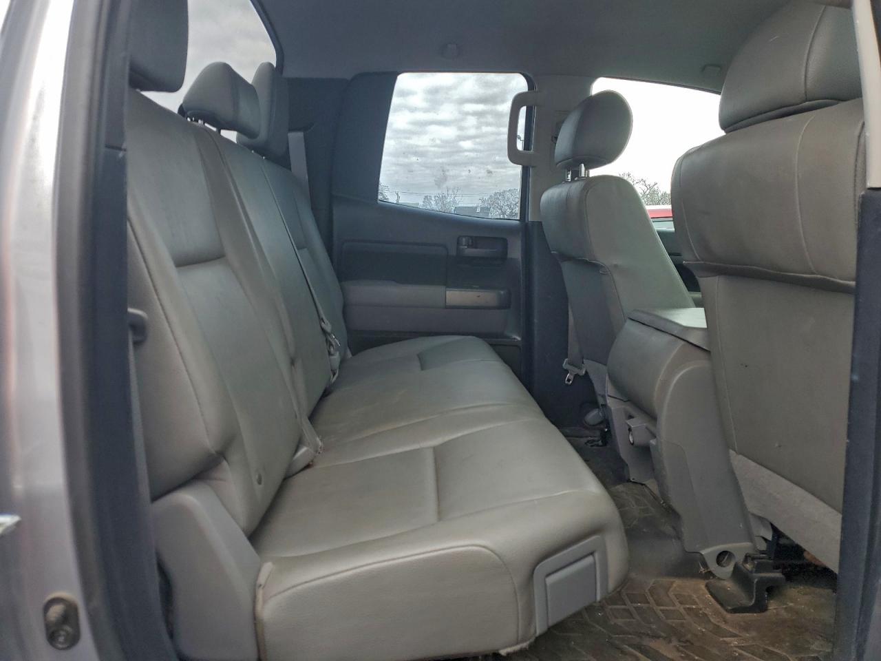 2011 TOYOTA TUNDRA DOUBLE CAB SR5 photo 10