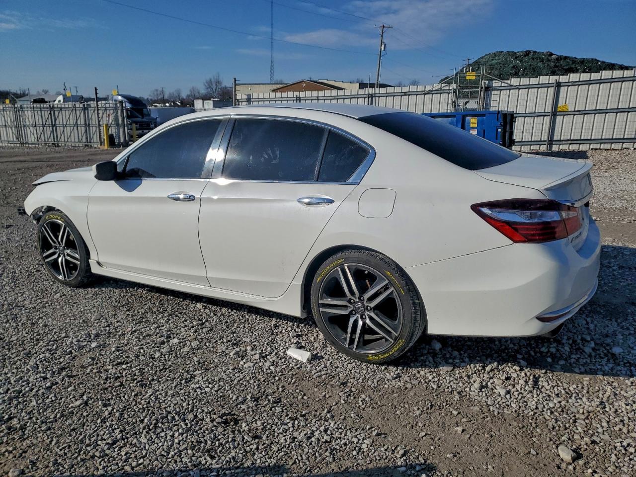 2017 HONDA ACCORD SPORT photo 2