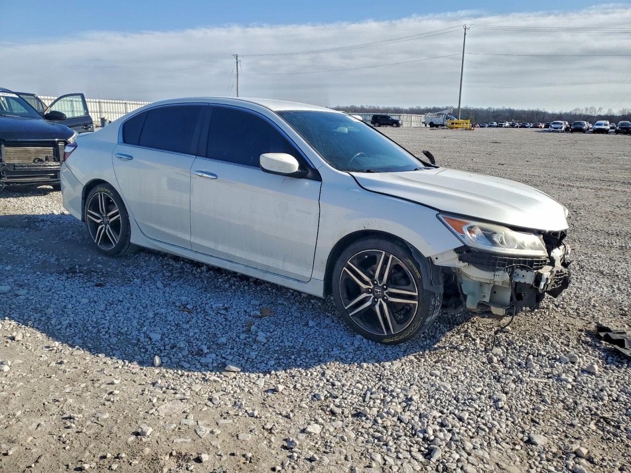 2017 HONDA ACCORD SPORT photo 4