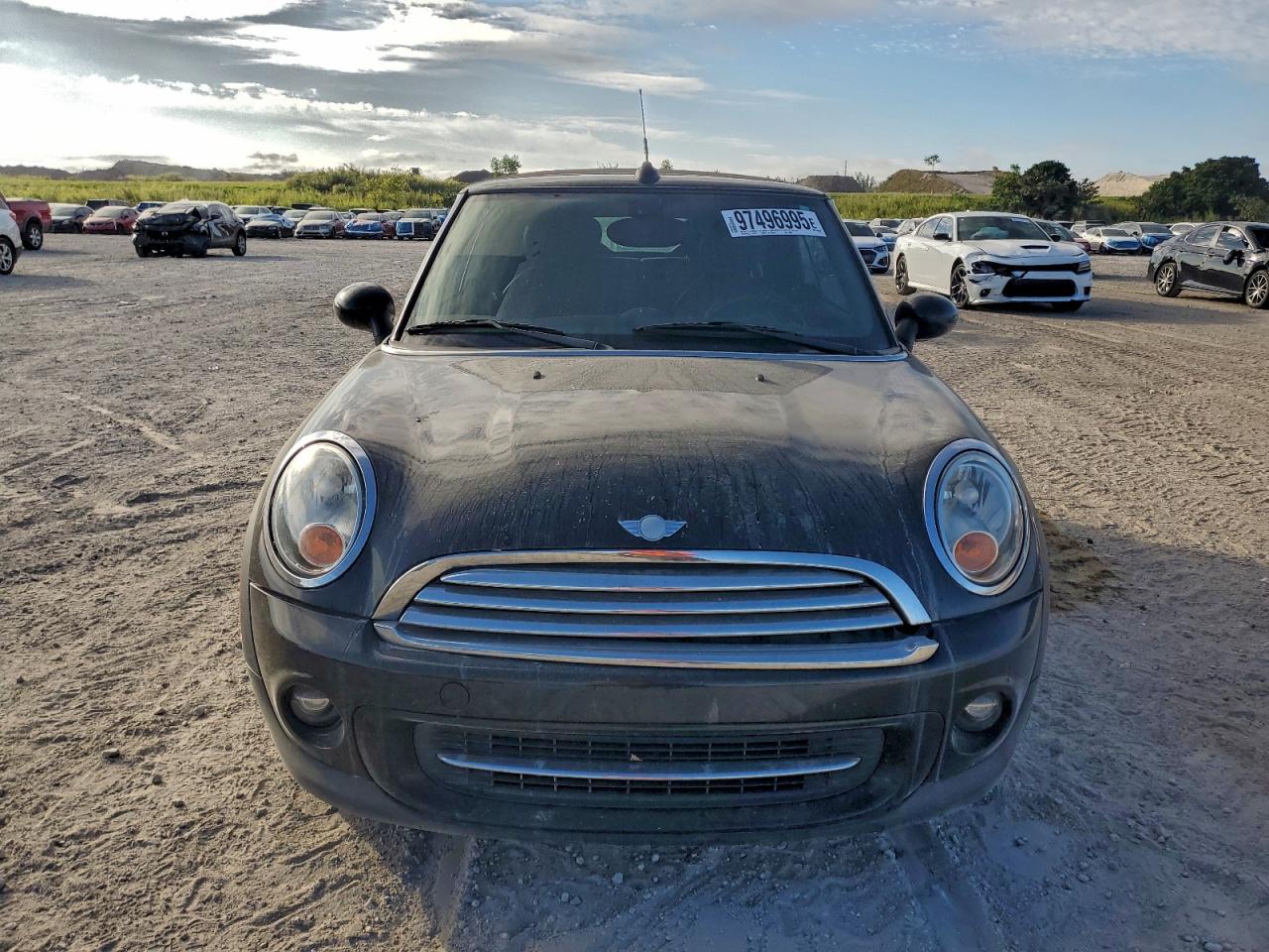 2012 MINI COOPER photo 5