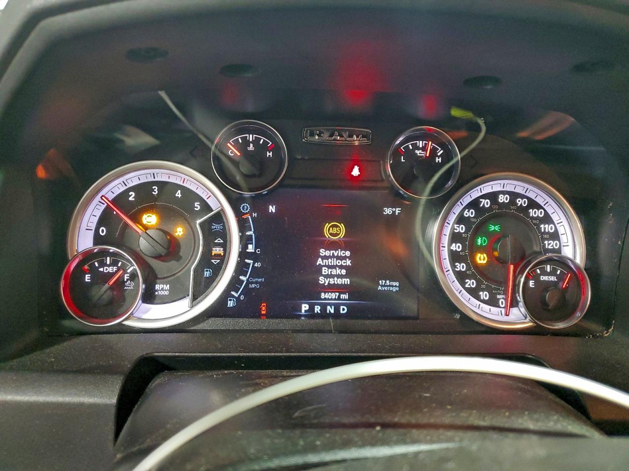 2015 RAM 1500 SLT photo 9