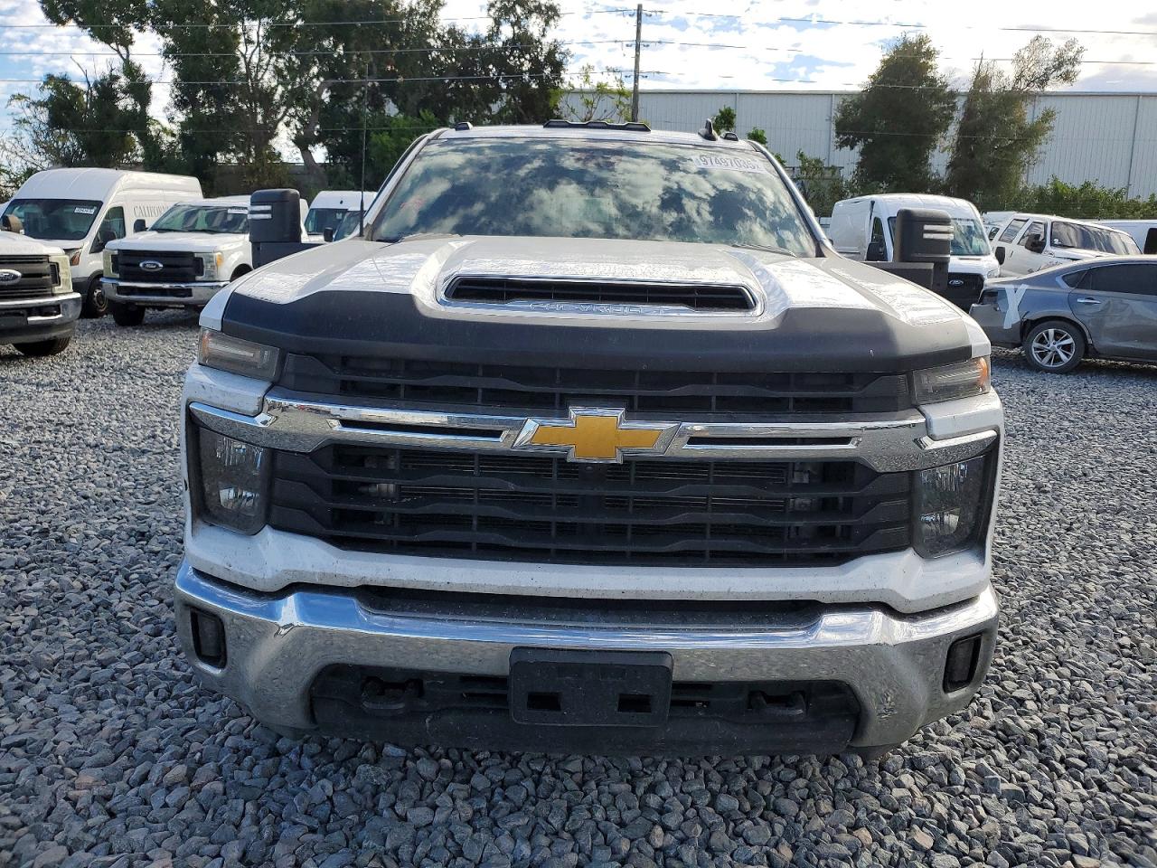 2024 CHEVROLET SILVERADO K3500 LT photo 5