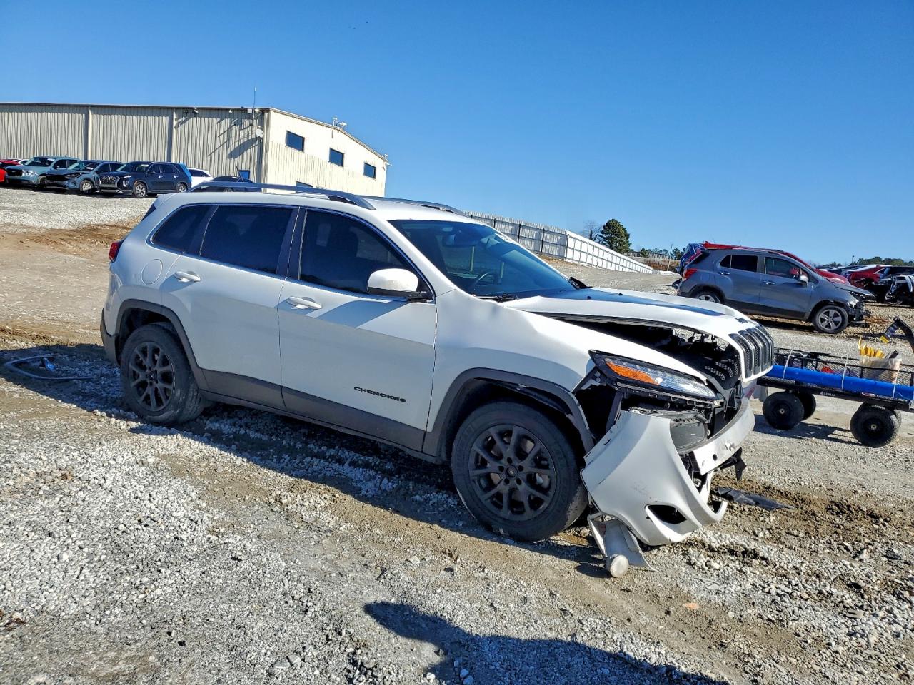 2016 JEEP CHEROKEE LATITUDE photo 4