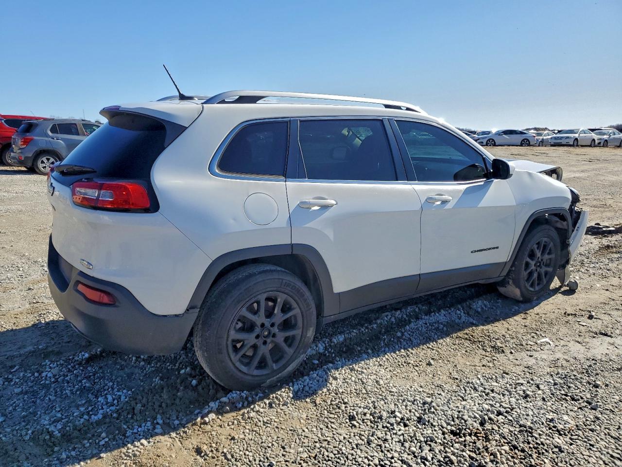 2016 JEEP CHEROKEE LATITUDE photo 3