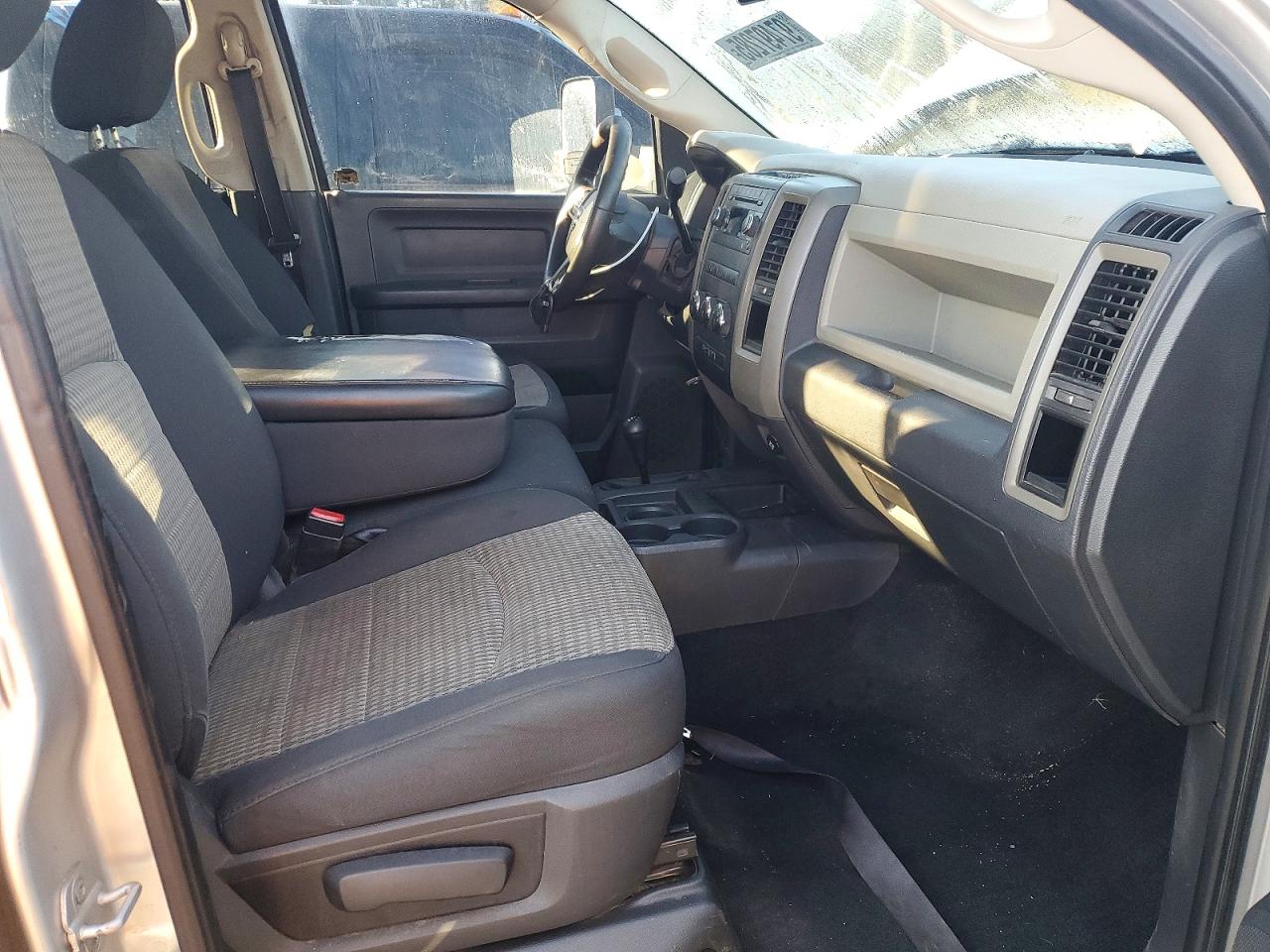 2012 DODGE RAM 3500 ST photo 7
