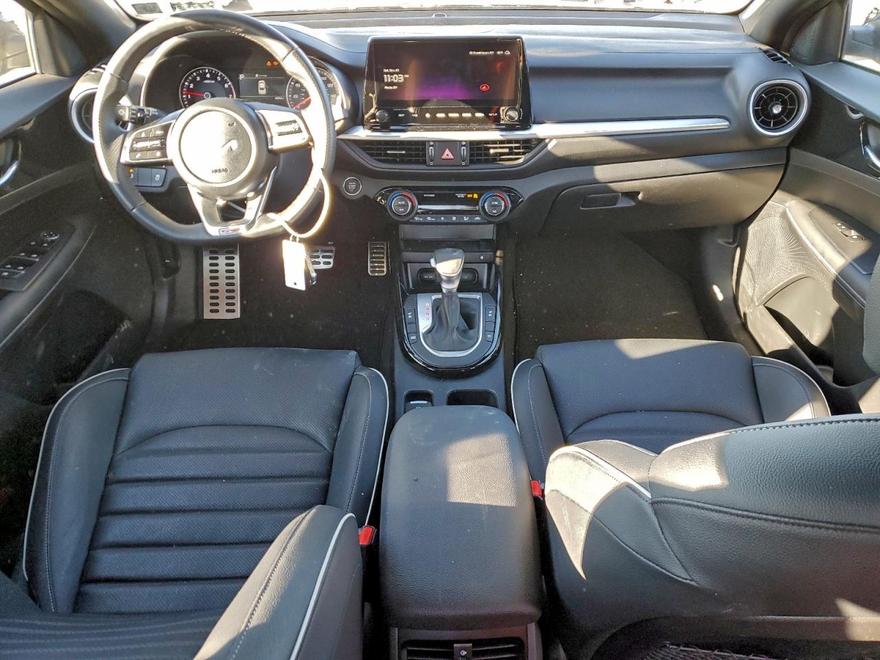 2024 KIA FORTE GT LINE photo 8