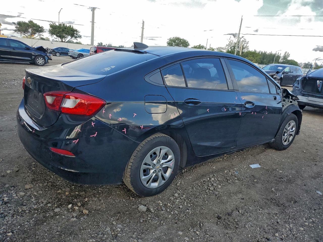 2019 CHEVROLET CRUZE LS photo 3