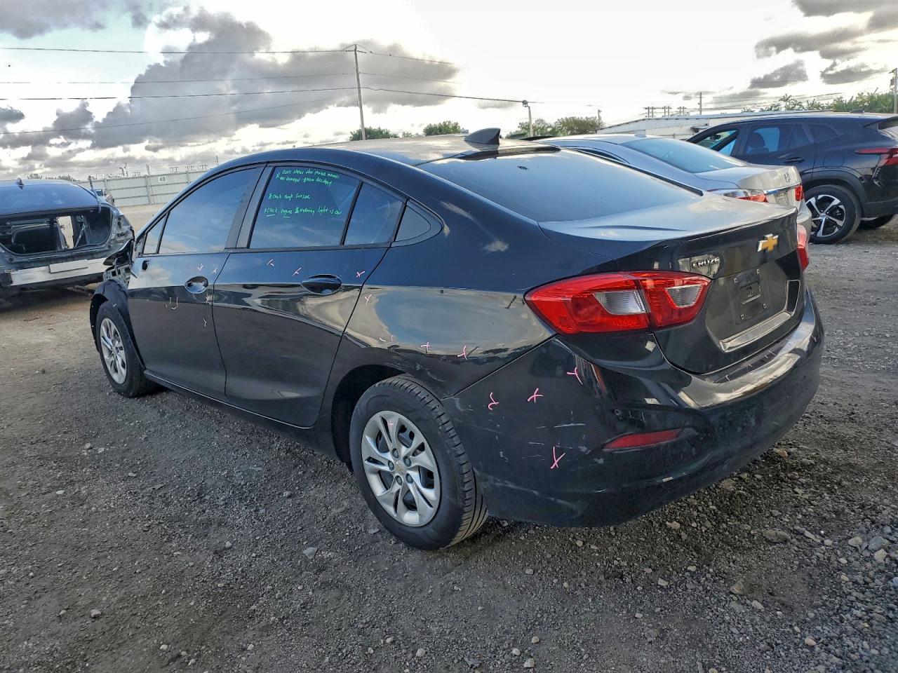 2019 CHEVROLET CRUZE LS photo 2