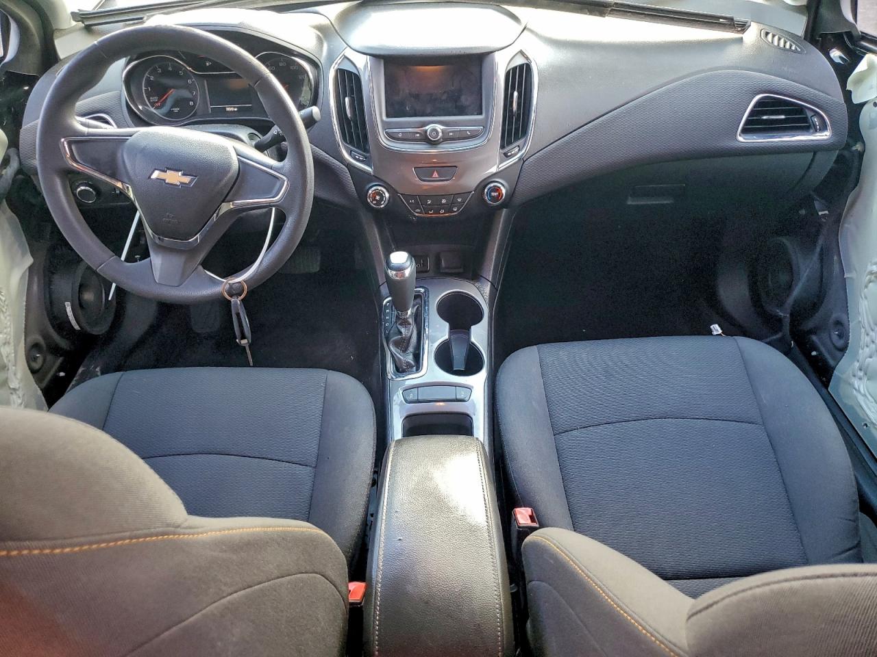 2019 CHEVROLET CRUZE LS photo 8