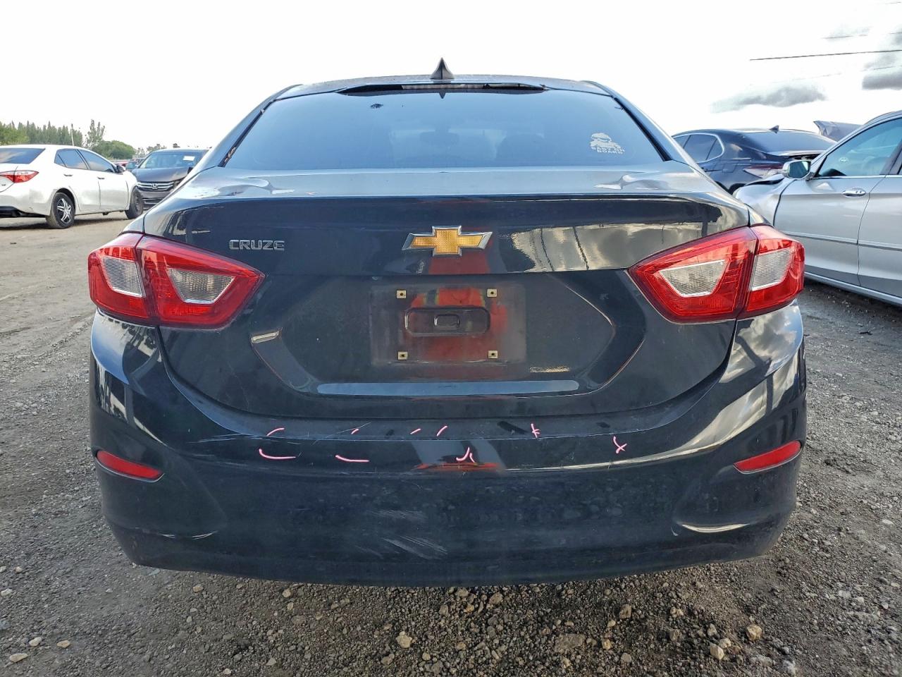2019 CHEVROLET CRUZE LS photo 6