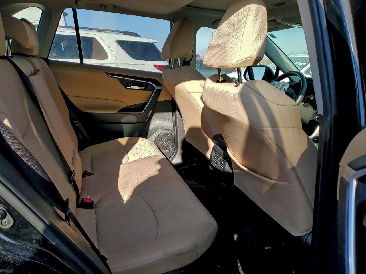 2019 TOYOTA RAV4 XLE photo 11