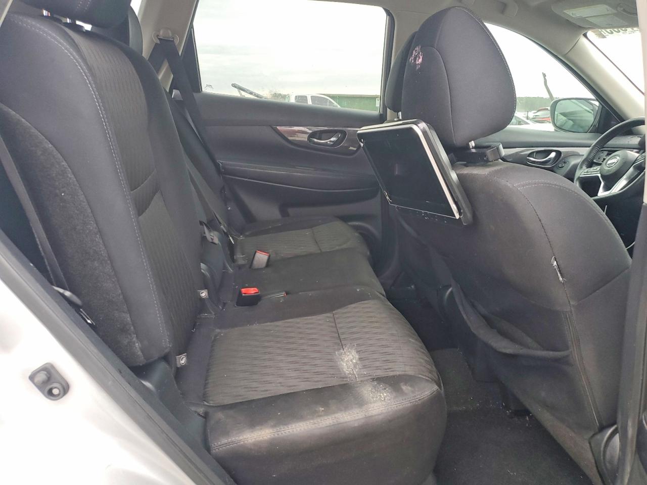 2019 NISSAN ROGUE S photo 11