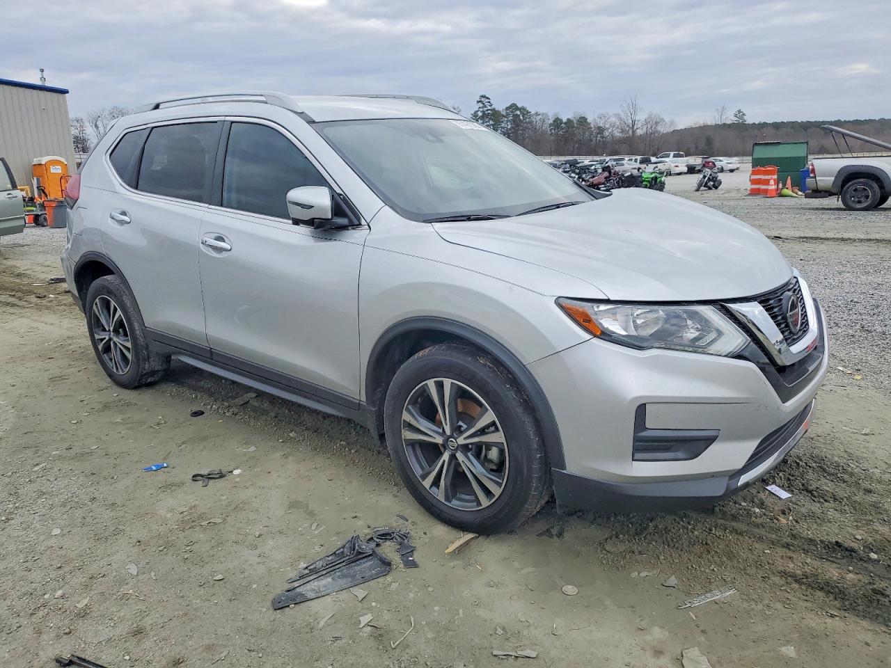 2019 NISSAN ROGUE S photo 4