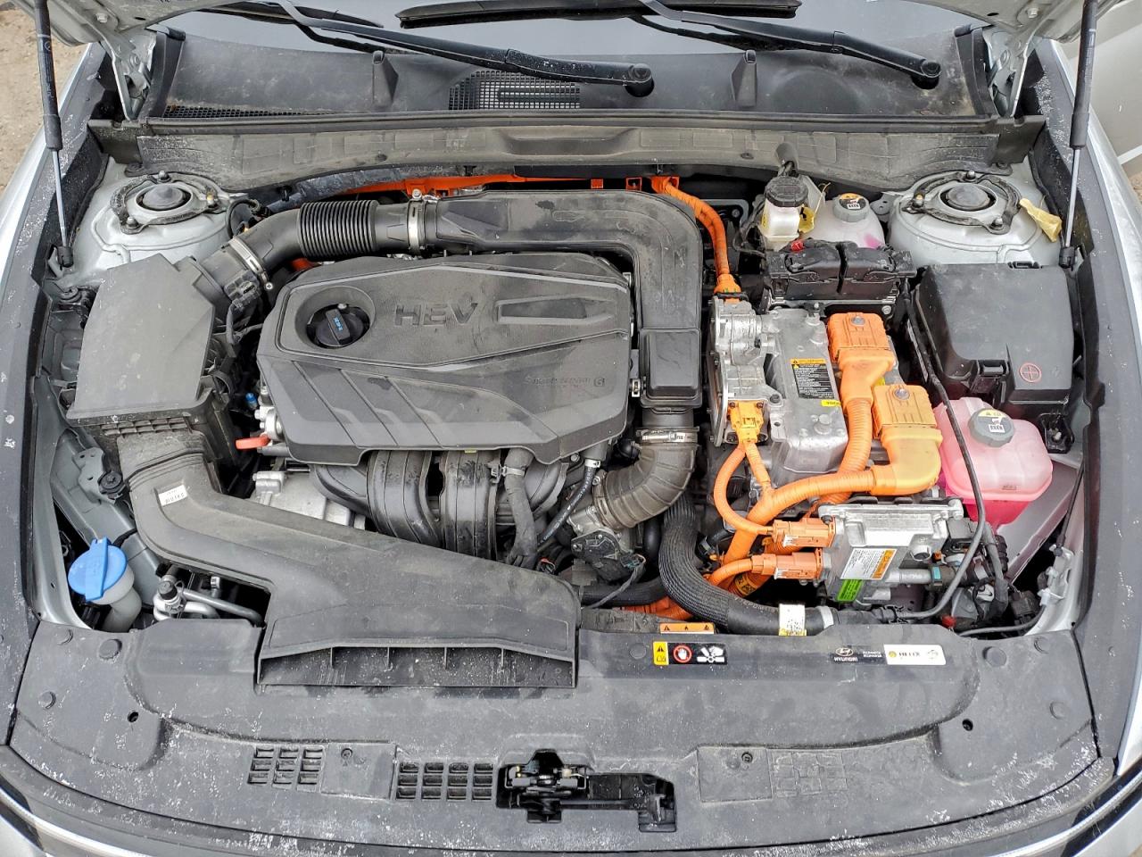 2025 HYUNDAI SONATA HYBRID photo 11