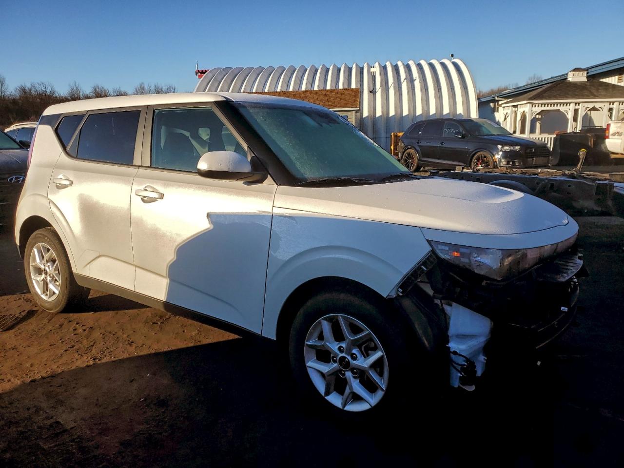 2025 KIA SOUL LX photo 4