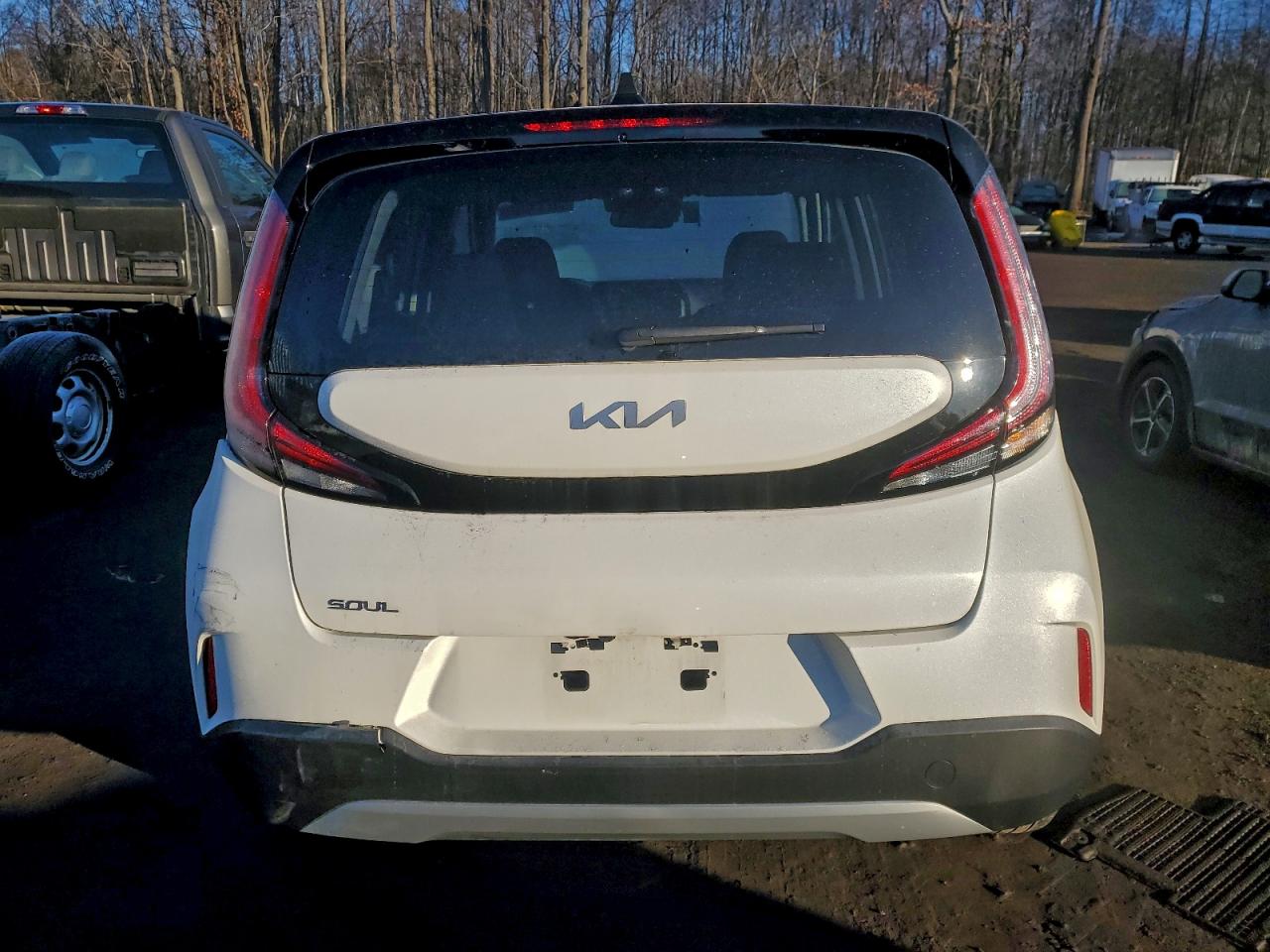 2025 KIA SOUL LX photo 6