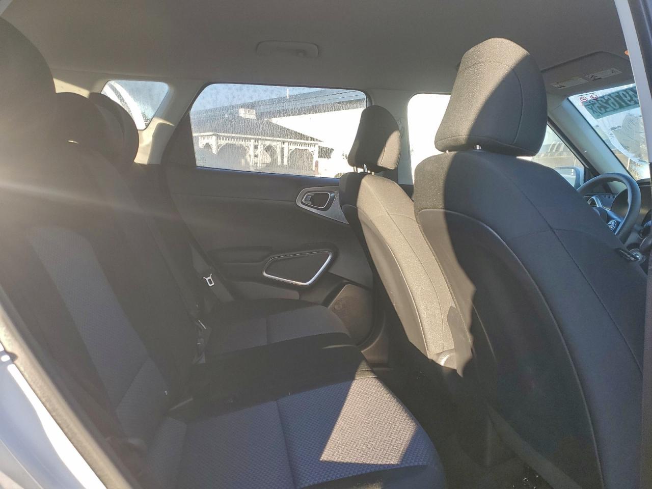 2025 KIA SOUL LX photo 11
