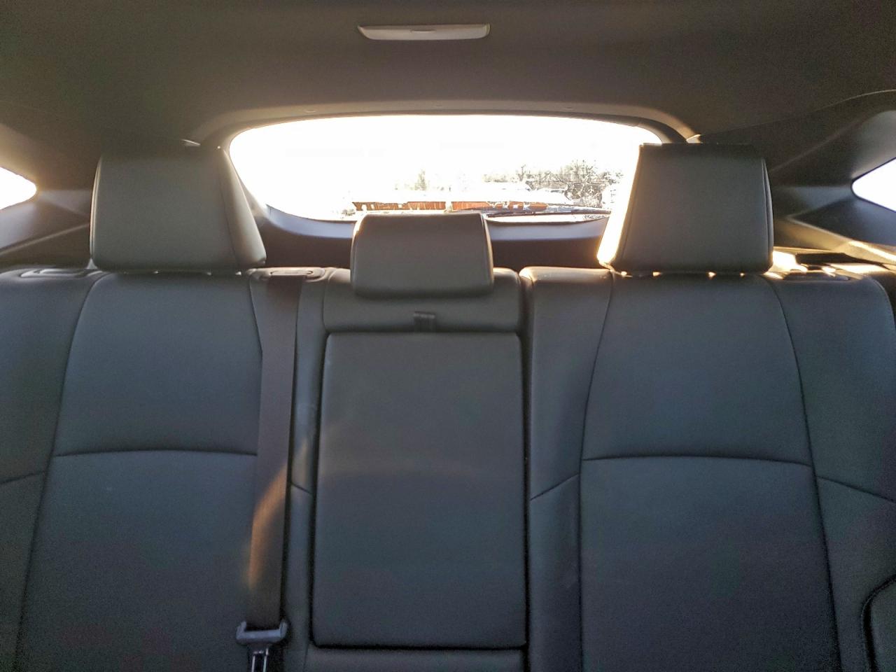 2023 TOYOTA VENZA LE photo 10