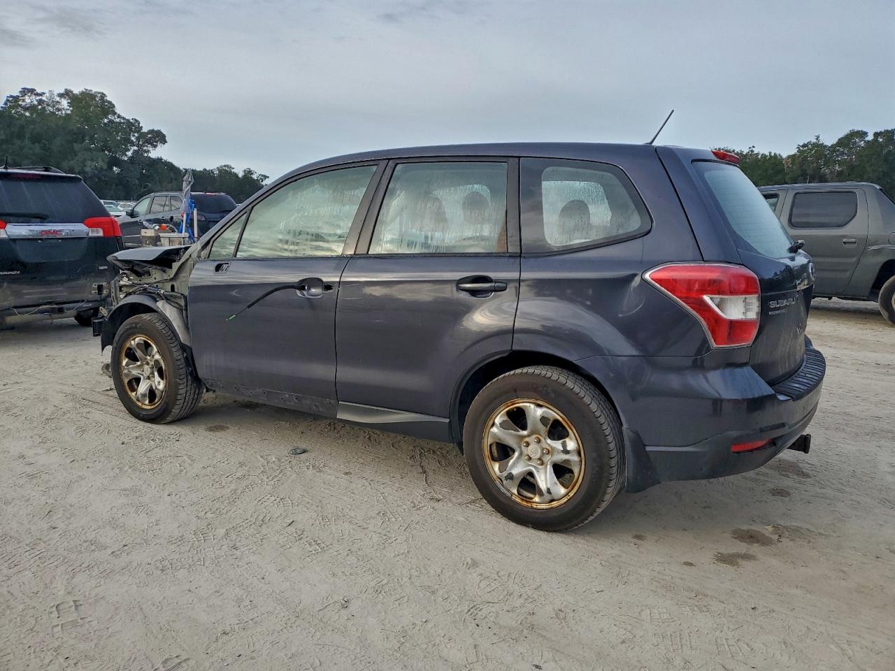 2015 SUBARU FORESTER 2.5I photo 2