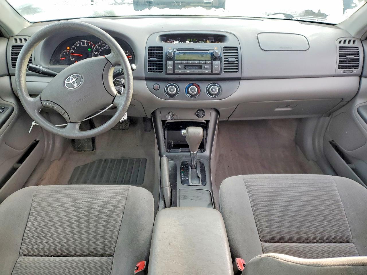 2005 TOYOTA CAMRY LE photo 8