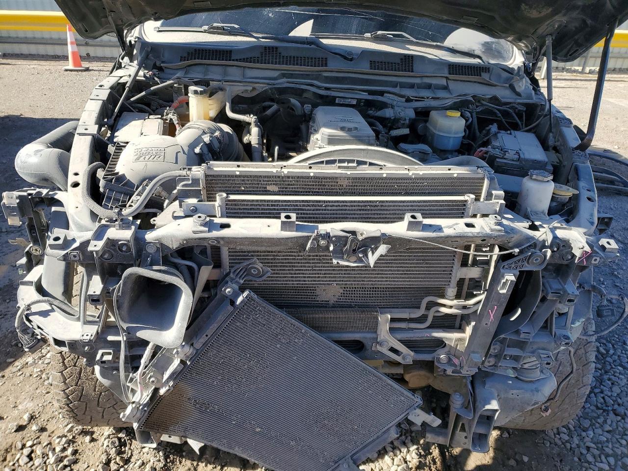 2017 RAM 2500 LARAMIE photo 11
