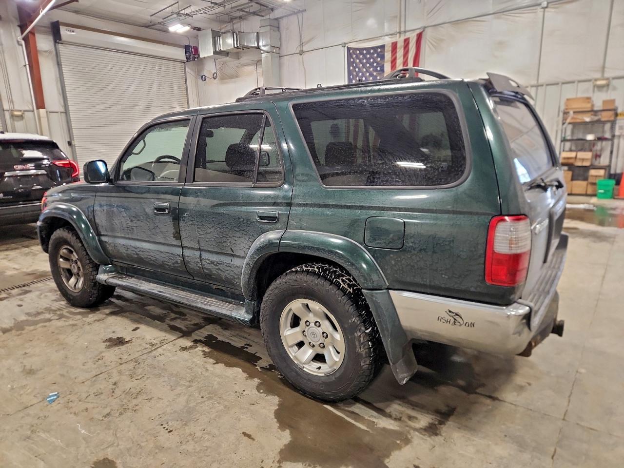 2000 TOYOTA 4RUNNER SR5 photo 2