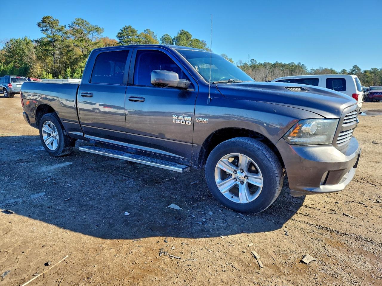 2016 RAM 1500 SPORT photo 4