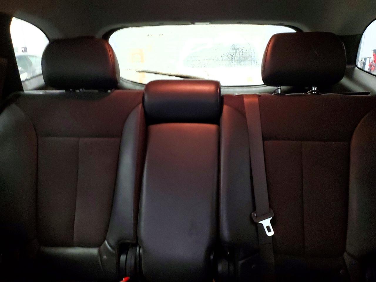 2011 HYUNDAI SANTA FE GLS photo 10