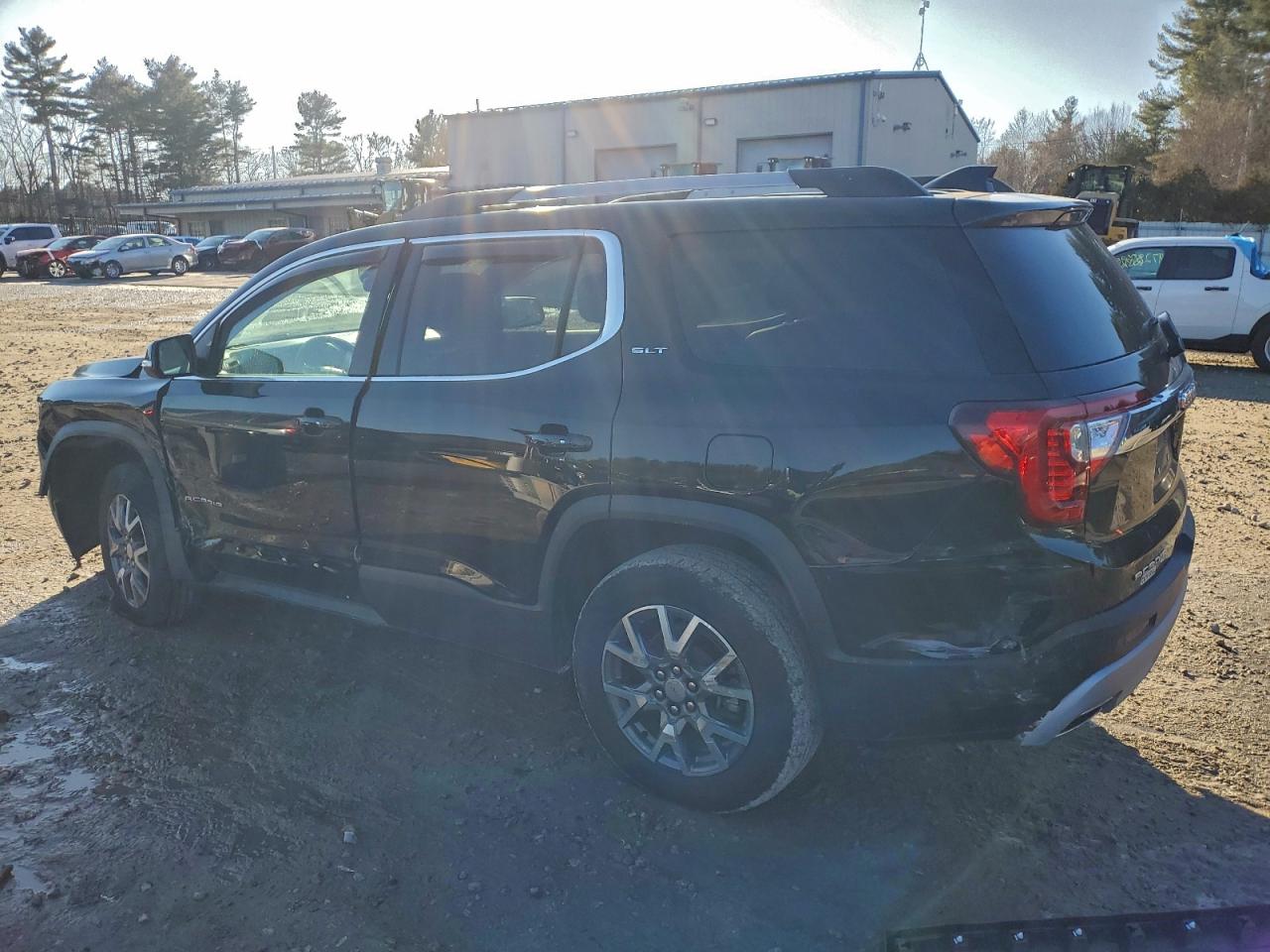 2023 GMC ACADIA SLT photo 2