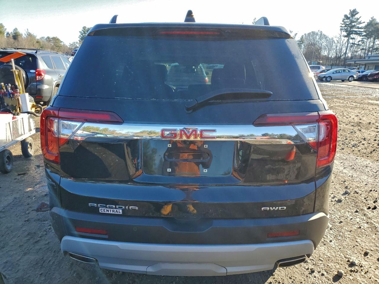 2023 GMC ACADIA SLT photo 6