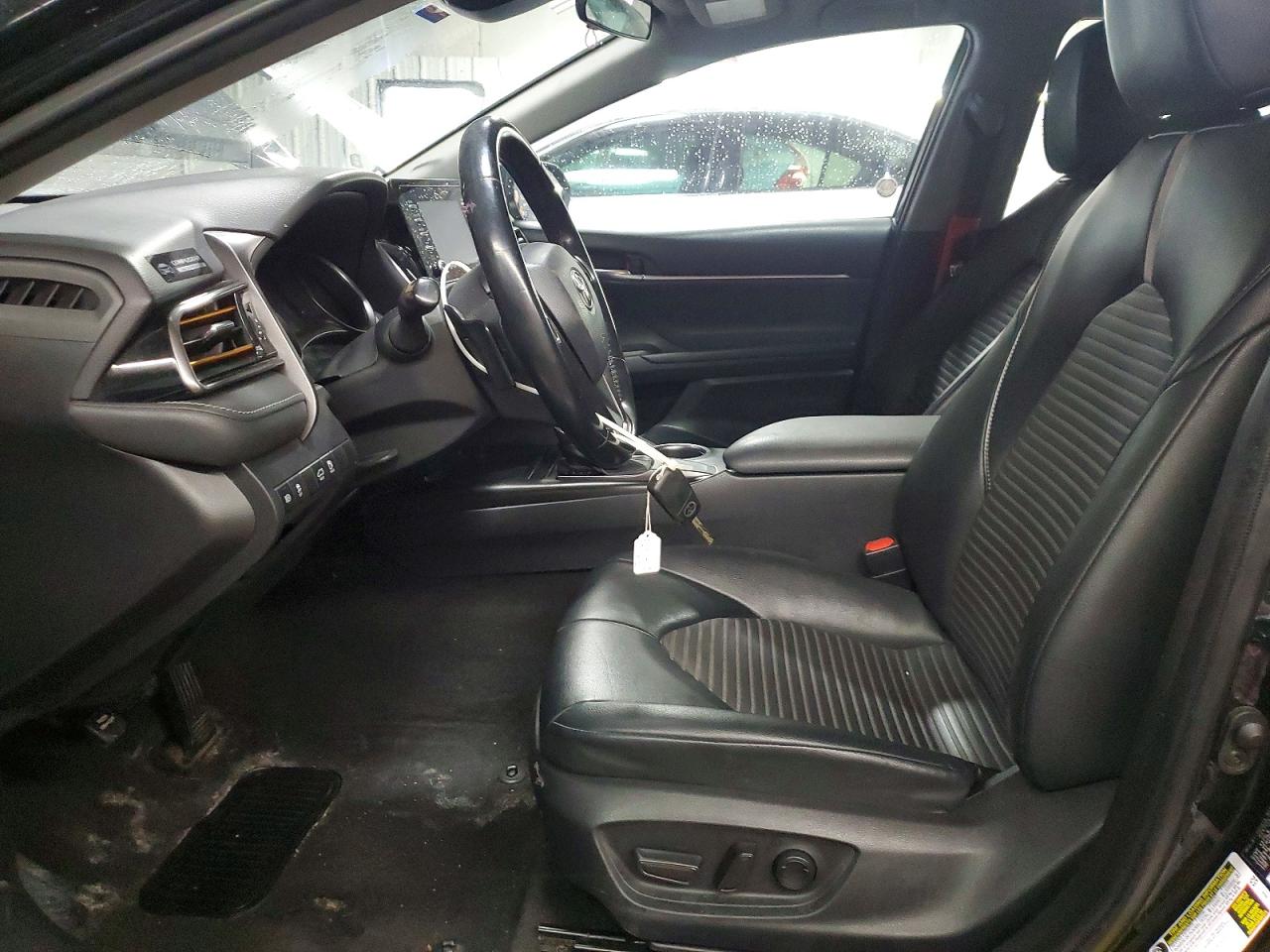 2021 TOYOTA CAMRY SE photo 7