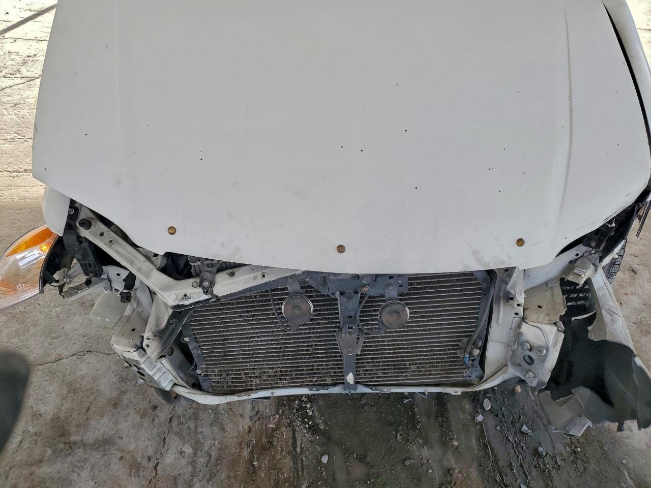 2002 TOYOTA SIENNA LE photo 12