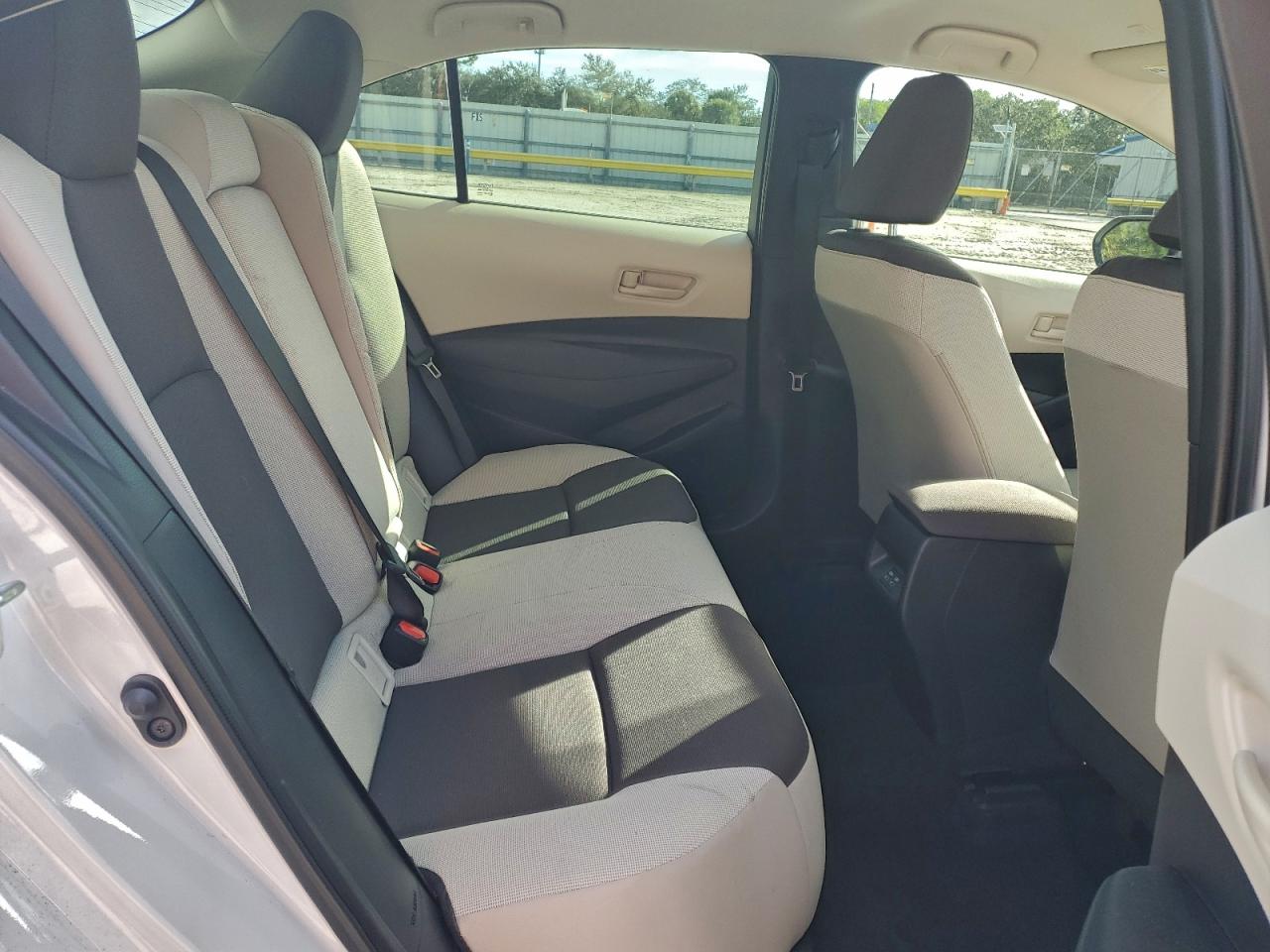 2024 TOYOTA COROLLA LE photo 10