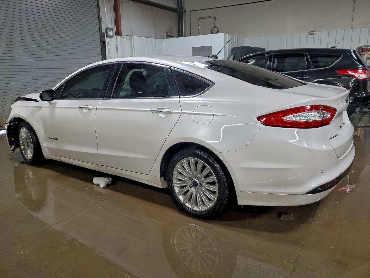 2016 FORD FUSION SE HYBRID photo 2