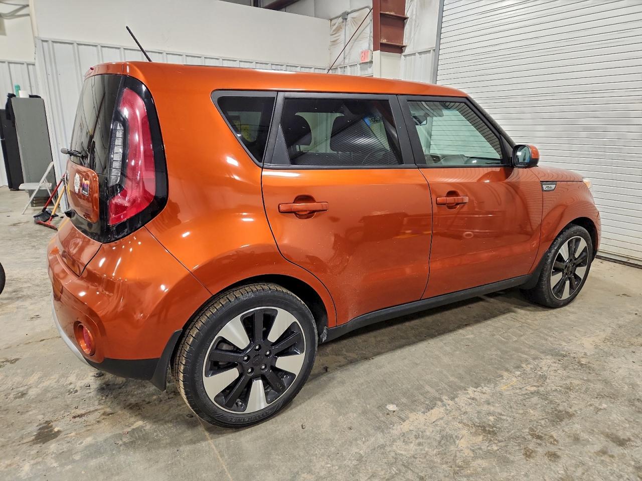2018 KIA SOUL + photo 3
