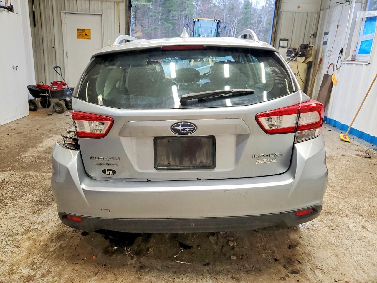 2017 SUBARU IMPREZA PREMIUM photo 6