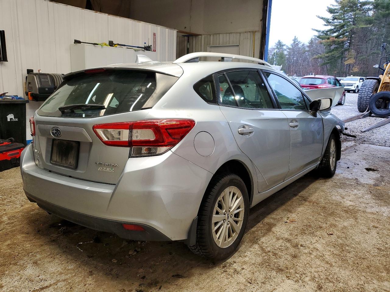 2017 SUBARU IMPREZA PREMIUM photo 3