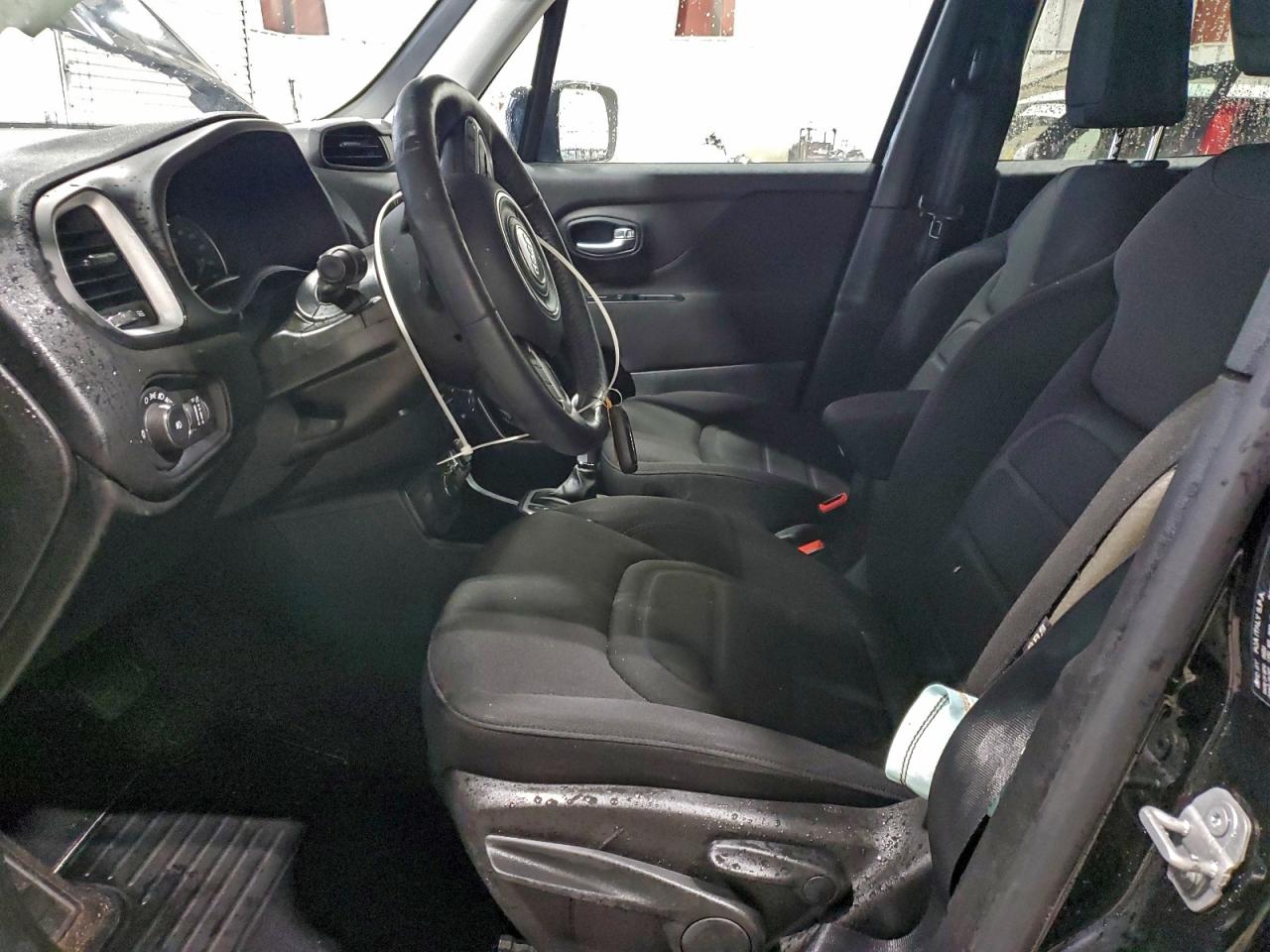 2020 JEEP RENEGADE LATITUDE photo 7