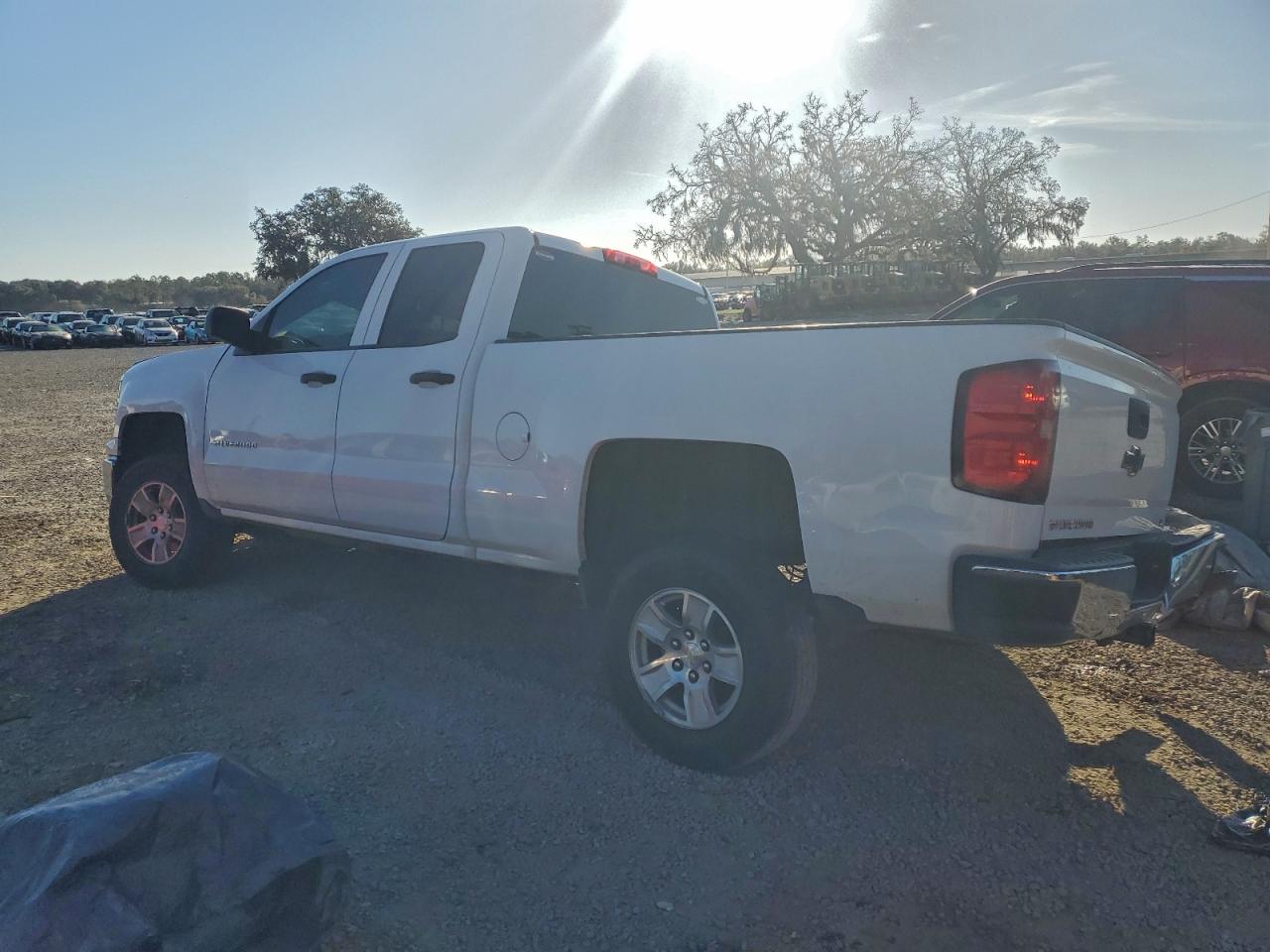 2014 CHEVROLET SILVERADO C1500 LT photo 2