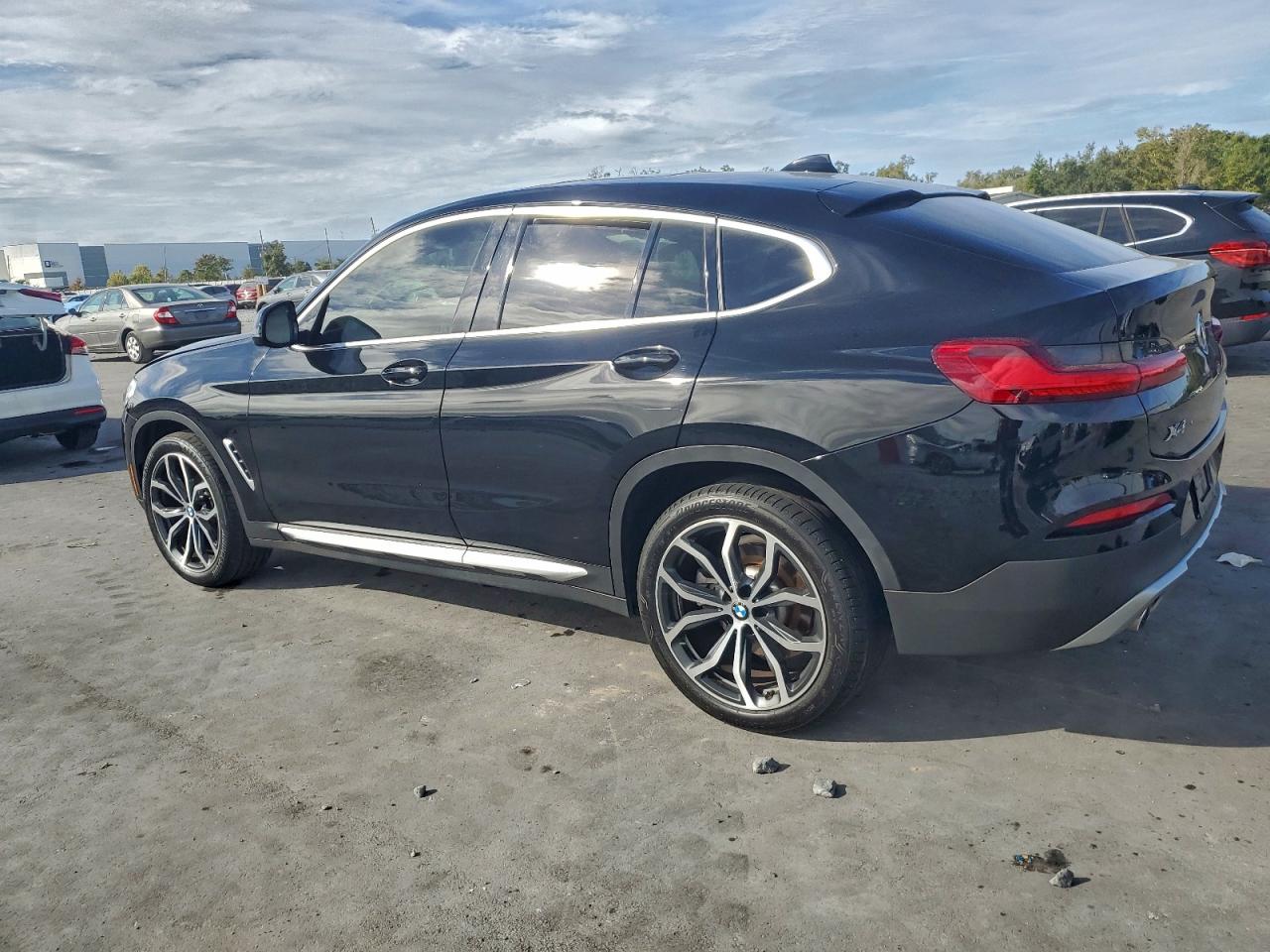 2021 BMW X4 XDRIVE30I photo 2